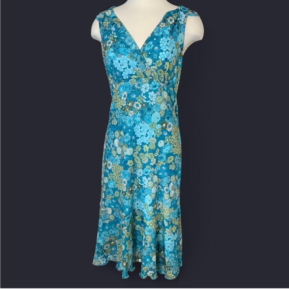 Floral Blue Sleeveless Dress
